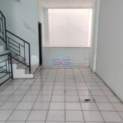 Disewakan Ruko Di Pluit Raya Jakarta Utara 4,5 Lantai Bangunan Bagus LB 240m2