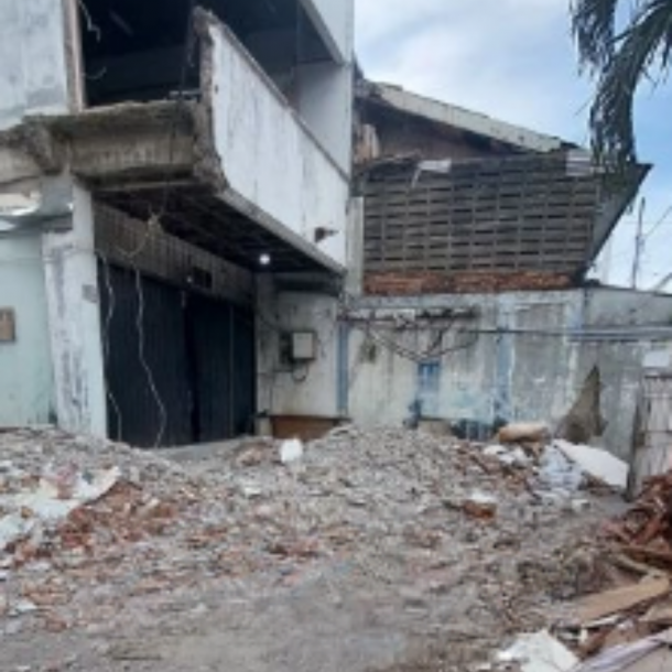 Dijual Tanah Komersil Kavling Pinggir Jalan Besar Grogol Jakarta Barat LT 624m2-2