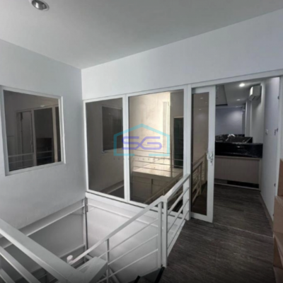 Dijual Gudang Sedayu Bizpark Furnished Daan Mogot Jakarta Barat Akses Kontener 40ft Luas Tanah 180m2