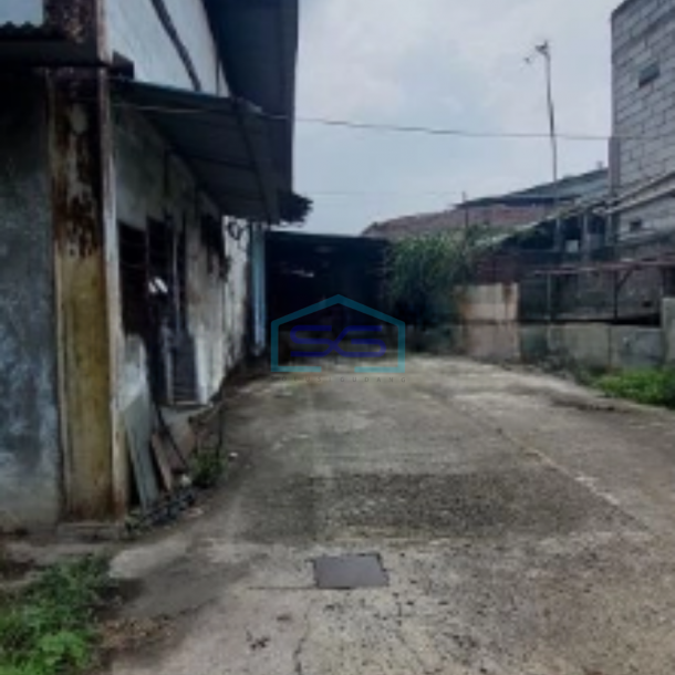 Disewakan Murah Pabrik Luas Bangunan 1500m2 Butuh Renovasi Akses Kontener 40 feet Kamal Jakarta Utara-7