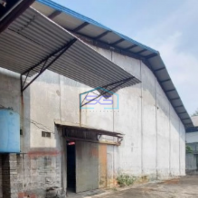 Disewakan Murah Pabrik Luas Bangunan 1500m2 Butuh Renovasi Akses Kontener 40 feet Kamal Jakarta Utara