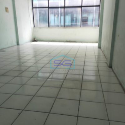 Disewakan Ruko Di Pluit Raya Jakarta Utara Bangunan 4,5 Lantai Bagus LB 240m2