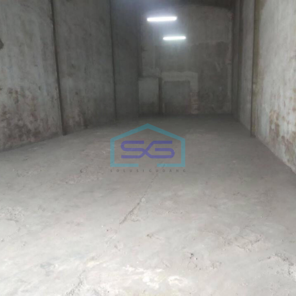 Dijual Gudang Butuh Renov Tipis di Dadap Tangerang-1