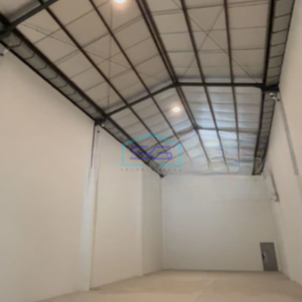 Disewakan Gudang Luas Bangunan 756 m² Akses Container 40 Feet di Benda Tangerang-1