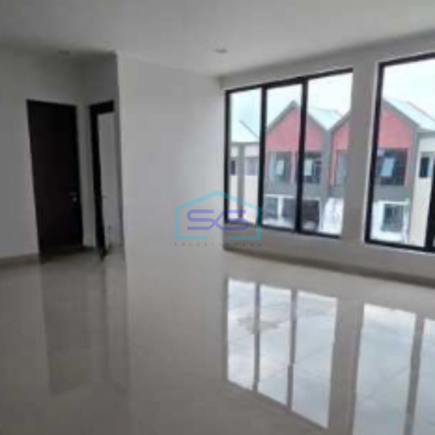 Disewakan Gudang Murah Luas Tanah  180 m² di Pantai Indah Kapuk Jakarta Utara-3