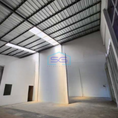 Disewakan Gudang Luas Bangunan  144 m² Ada Kantor di Kalideres Jakarta Barat