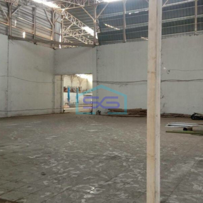 Dijual Gudang bekas Showroom lokasi di Jurumudi Tangerang