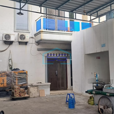 Dijual rumah 2 lantai + gudang di Kamal Jakarta Barat