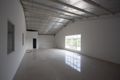 DISEWAKAN GUDANG BARU DUA LANTAI DI CIKARANG