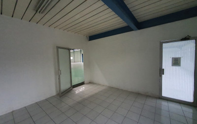 Gudang Workshop Hyundai Lippo Cikarang Disewakan Bulanan ( Bayar per 6 Bulan )