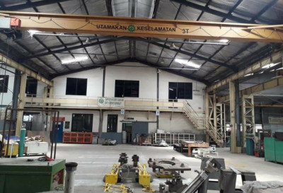 DiJual Gudang Workshop Jababeka 1 Cikarang, Pinggir Jalan Raya