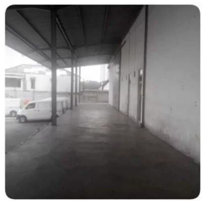 Disewakan gudang di Ciracas jakarta timur luas 1800 meter