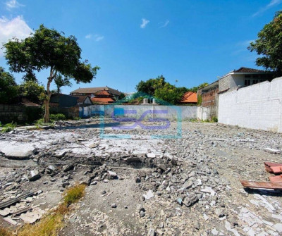 Disewakan Gedung Dengan Tanah Luas di Sanur