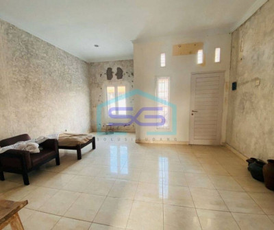 Disewakan Ruko 2 Lantai Dengan Fasilitas Tempat Tinggal di Renon