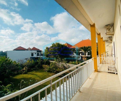 Disewakan Ruko 2 Lantai Dengan Fasilitas Tempat Tinggal di Renon