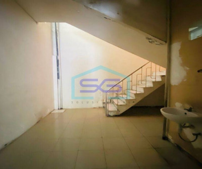 Disewakan Ruko Di Pingir Jalan Raya Imam bonjol Akses Jalan Lebar