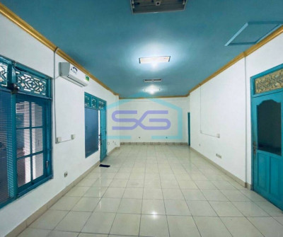 Di Sewakan Bangunan Multi Fungsi Cocok Untuk Restauran / Kantor / Gudang-4