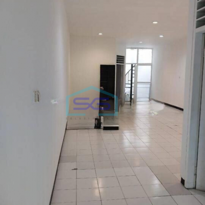 Disewa Ruko 2 lantai di Sunter siap pakai. Rapi.