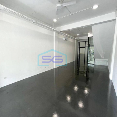 Dijual Ruko 3 lantai +1 Roof top di Sunter Terrace. Bagus, lantai epoxy.