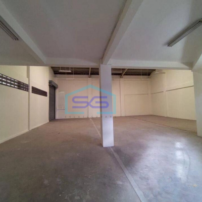 Dijual Gudang sudah Renovasi di Lodan, siap pakai, ada loading dock