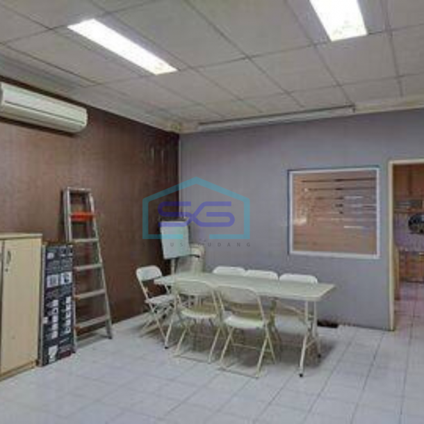 Disewa Ruko 4,5 lantai di Kelapa Gading, rapi, siap pakai-2