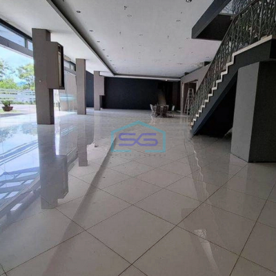 Disewakan Ruang Usaha Lokasi Strategis Parkir Luas Jln. Kopo Pusat Kota Bandung LT 2000m2