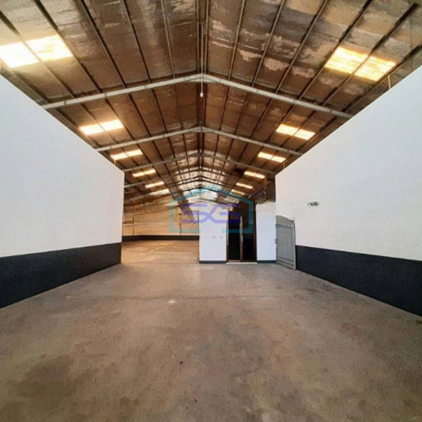Disewakan Gudang Sangat Bagus Aman Tengah Kota Bandung LT 1400m2-1