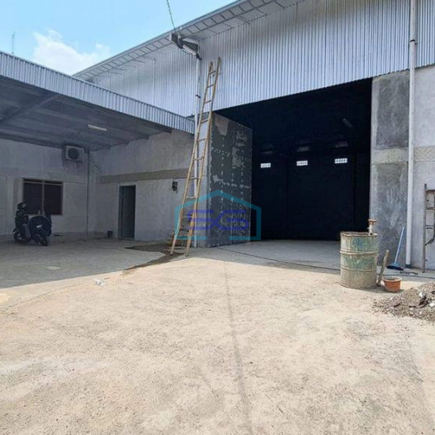 Disewakan Gudang Baru Strategis Pusat Kota Area Caringin Kota Bandung LT 600m2-1