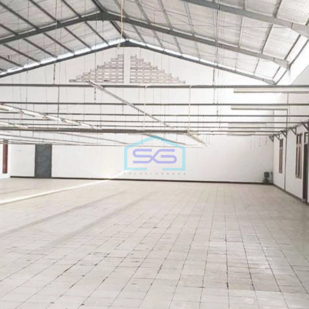 Disewakan Segera Gudang Strategis Jln. Kopo Kabupaten Bandung LB 650m2-1