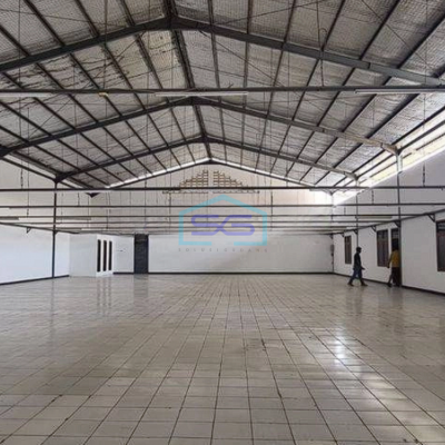 Disewakan Gudang Bagus Produktif Jln. Kopo Kota Bandung LT 1000m2 Bebas Banjir