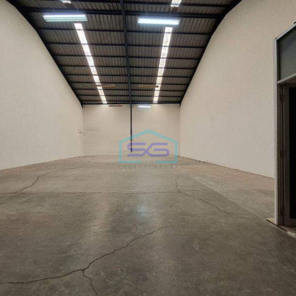 Disewakan Gudang Bagus Siap Pakai Jln. Caringin Kota Bandung Luas 350m2-1