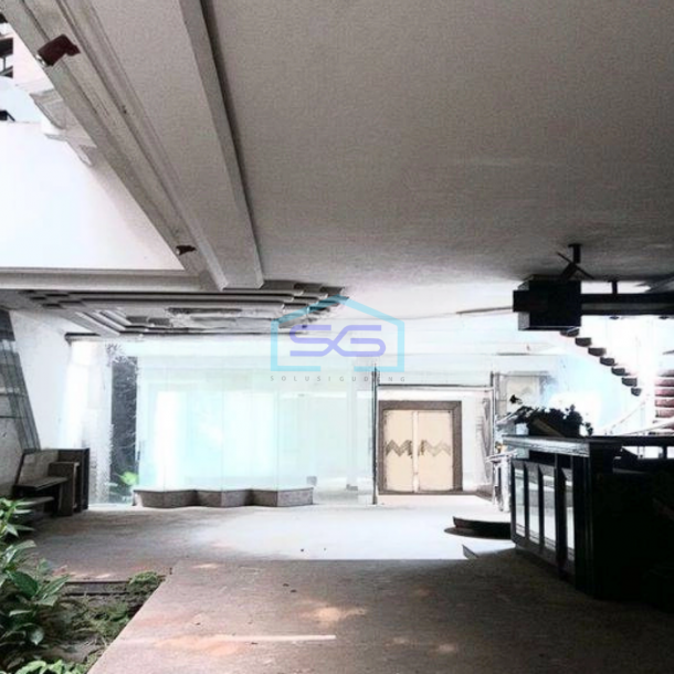 Dijual Gedung 3 lantai di Jl Sudirman Bandung Tengah Pusat Kota LT 1850m2-1