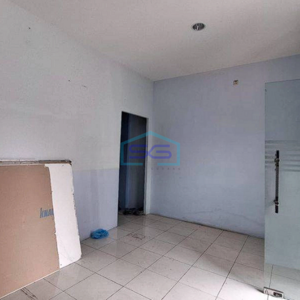 Disewakan Ruko Strategis Aman Pusat Kota Jln. Cikawao Kota Bandung LB 300m2 Siap Pakai-3