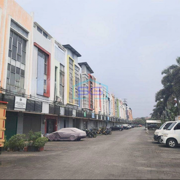 Disewakan Ruko Siap Pakai  Batununggal Indah Bandung Akses Strategis-1