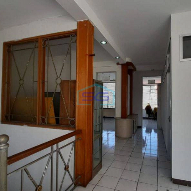 Disewakan Ruko Strategis di Pusat Kota Bandung LB 200m2-1