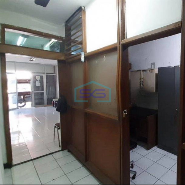 Disewakan Ruko Strategis di Pusat Kota Bandung LB 200m2-3