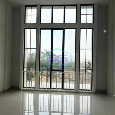 Disewakan Ruko Mewah 2Lt Nuansa Eropa di Wiyung Surabaya Barat