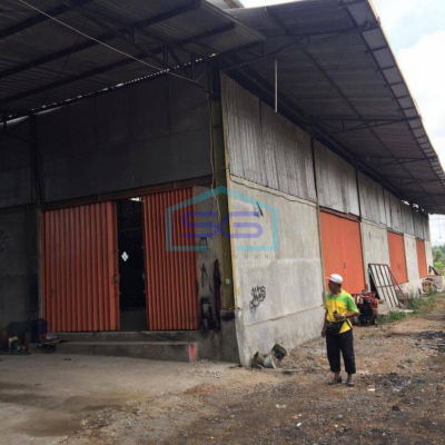 Disewakan Gudang sangat Strategis di Pinggir Jalan Kaliurang Sleman Jogja