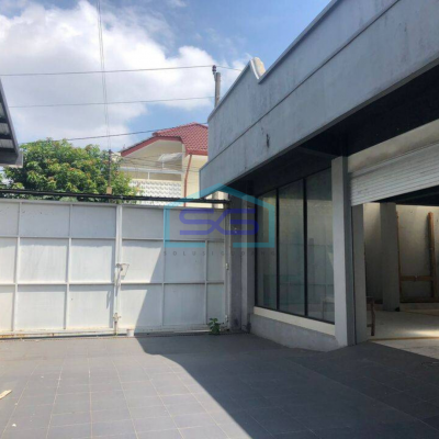 Dijual Gedung Besar Cocok untuk Gudang dekat UGM & Tugu Jogja