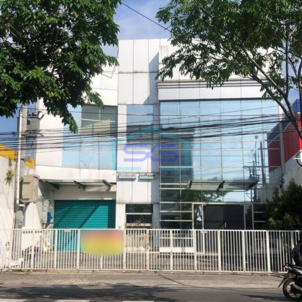 Dijual Gedung Besar Cocok untuk Gudang dekat UGM & Tugu Jogja-1