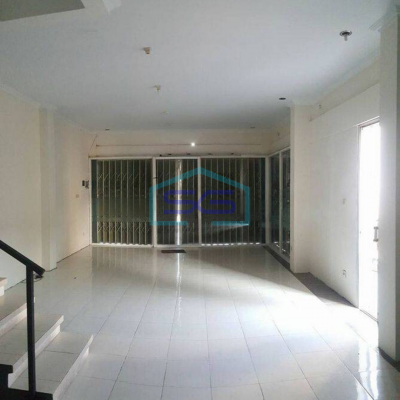 Disewakan Ruko Baru Siap Pakai Lokasi Tepi Jalan di Condongcatur Jogja