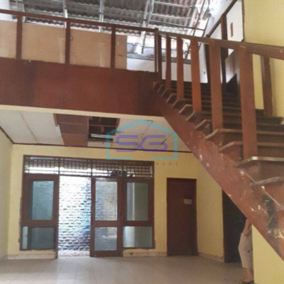 Disewakan ruang usaha bisa untuk gudang di Duri Kepa Jakarta Barat