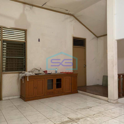 Disewakan rumah untuk gudang di tanjung duren jakarta barat