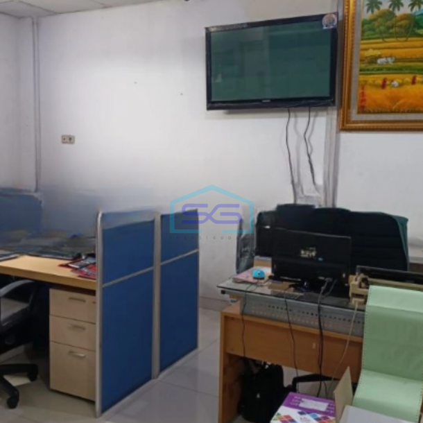 Dijual Gudang Akses Container 40 Feet di Kamal Jakarta Utara Luas Tanah  315 m²-1