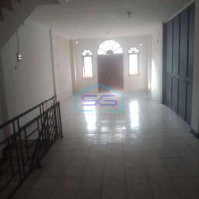 Disewakan Ruko Siap Pakai 4 lantai di Bandengan Utara, Penjaringan, Jakarta Utara