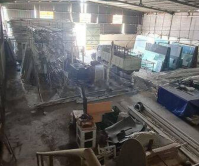 Gudang disewakan Kayu besar Kamal