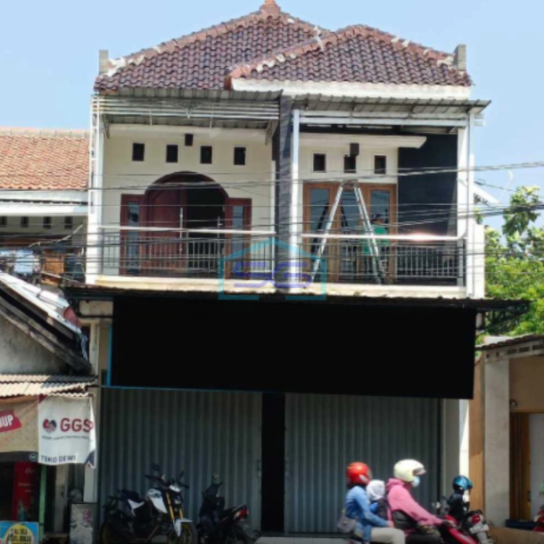 Di Sewa Ruko Di Kendal Raya Brongsong Luas Bangunan 200 m²-1