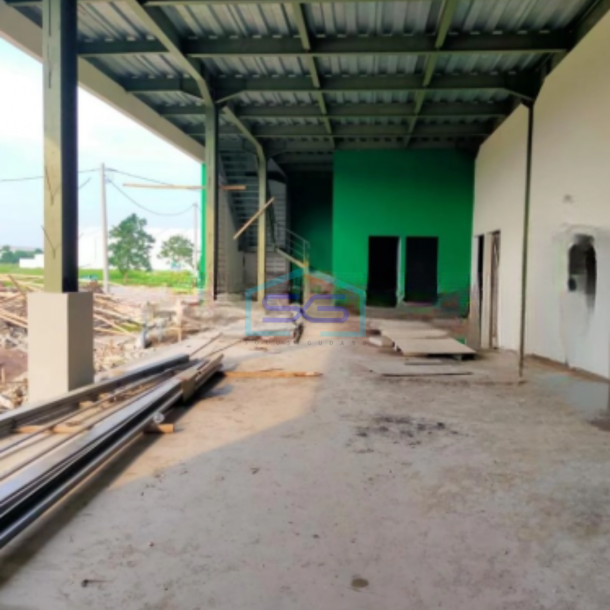 Dijual Pergudangan Laksana 3 kavling Luas Bangunan 4935m2 Teluk Naga Tangerang-1