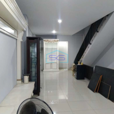 Disewakan Ruko Di Jl. Greenville Raya Luas Bangunan 350m² di Jakarta Barat