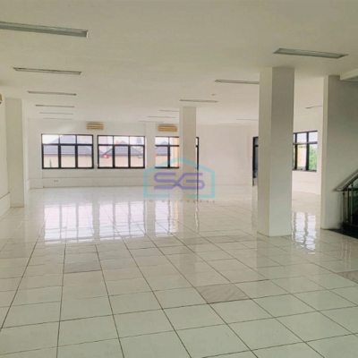 Disewakan Ruko Lengkong, Bandung Luas Bangunan 1082m2